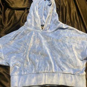 PRETTY LITTLE THING BLUE VELVET CROPPED HOODIE